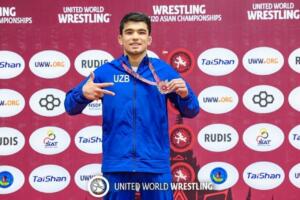Ўзбекистонлик курашчи Улуғбек Рашидов Осиё чемпиони бўлди