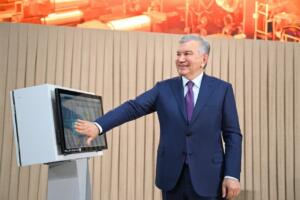 Шавкат Мирзиёев Бекобод шаҳридаги металлургия комбинатининг Қуюв-прокатлаш мажмуаси фаолиятига старт берди