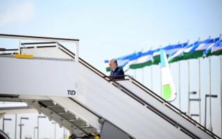Шавкат Мирзиёев амалий ташриф билан Қозоғистонга жўнаб кетди
