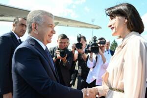 Шавкат Мирзиёев Грузияга етиб келди