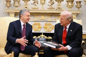 Шавкат Мирзиёев Дональд Трамп билан телефон орқали мулоқот қилди