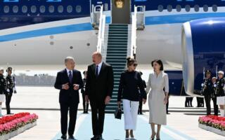 Озарбайжон президенти давлат ташрифи билан Ўзбекистонга келди