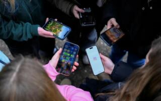 Европа ижтимоий тармоқлар учун ёш чегарасини кучайтирмоқда
