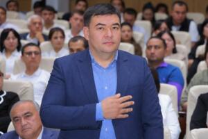 Абдулазиз Абдулҳаков Тошкент шаҳри Яшнобод туманига янги ҳоким этиб тайинланди