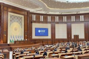 Сенат педофиллар учун умрбод қамоқ жазосини назарда тутувчи қонунни маъқуллади