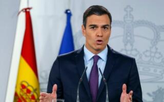Испанияда оммавий норозилик намойишлари ортидан муддатидан аввал парламент сайловлари ўтказилади
